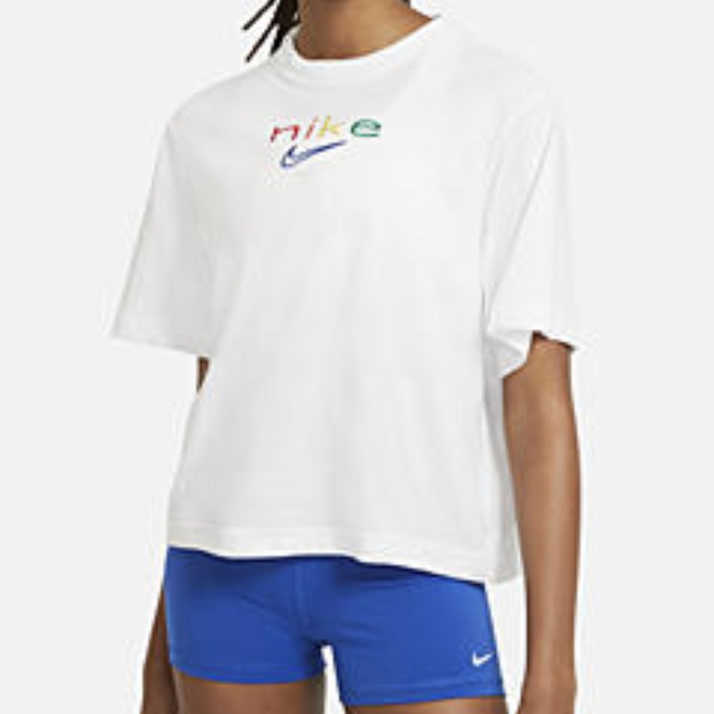 Nike Dri-FIT Women's Boxy Rainbow Training T-Shirt - Size MEDIUM